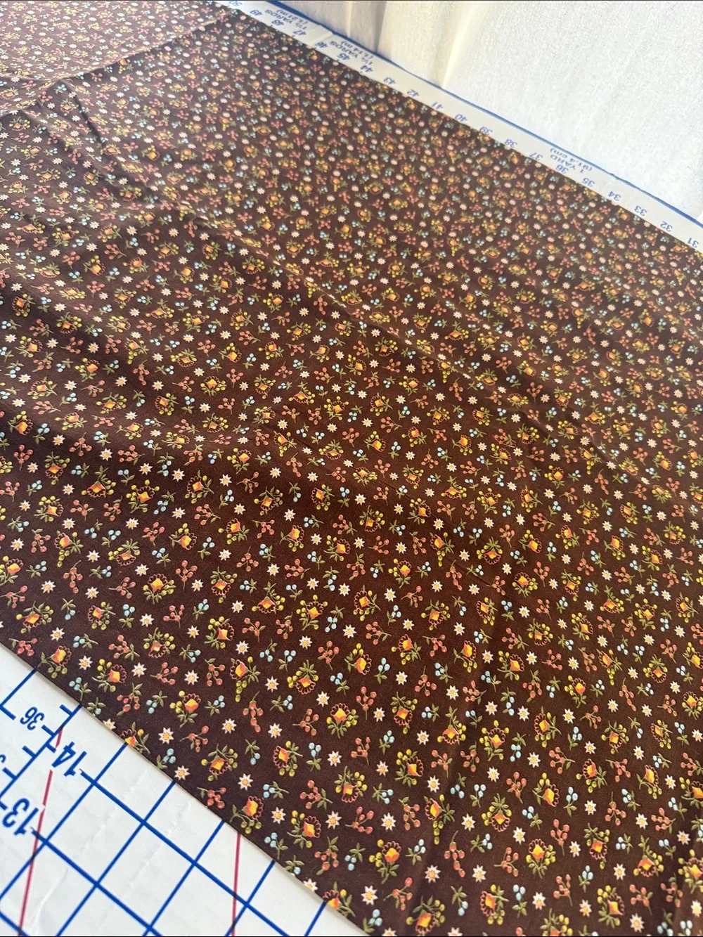 Vintage 1970s Brown Calico Floral Cotton Fabric 3 Yards x 42” Tiny Folk Print